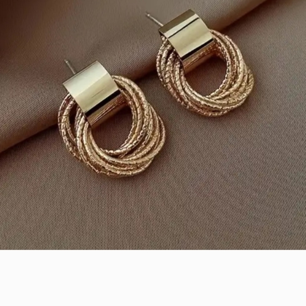 MSimple Stud Earrings, Fashion Geometric Multi-layer Circle Earrings